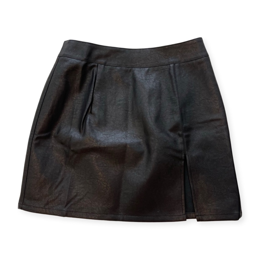 Nasty gal leather skirt size small!🖤